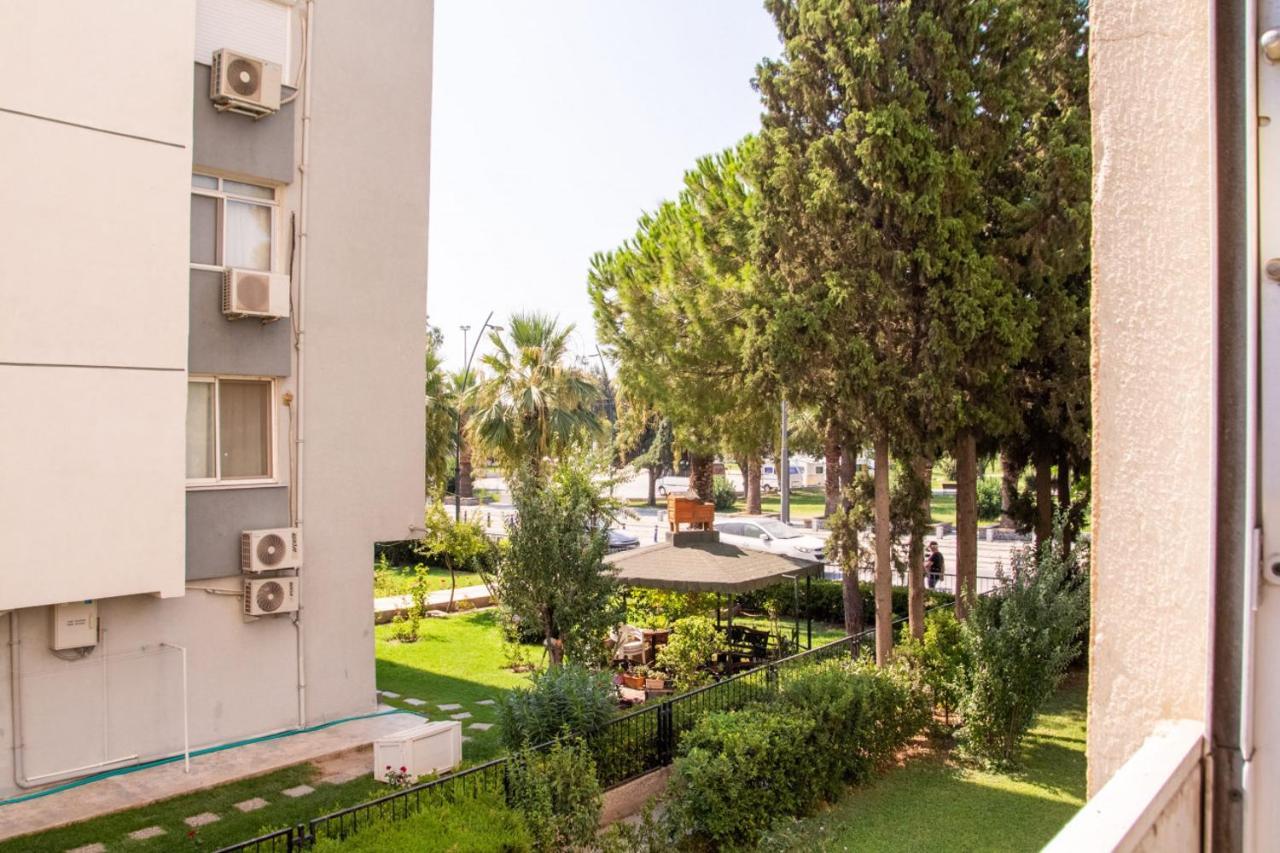 Lovely Flat Near Public Transportation In Izmir Exterior foto